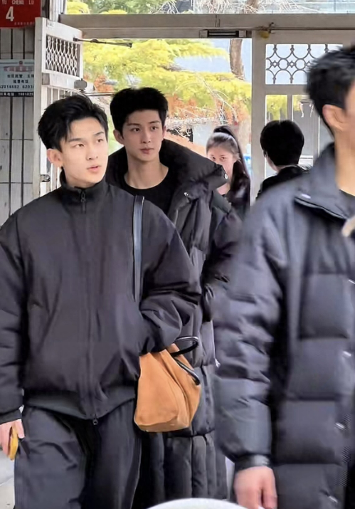 中戏北电艺考太火爆，郭涛儿子石头、小黛玉进复试，众多童星扎堆