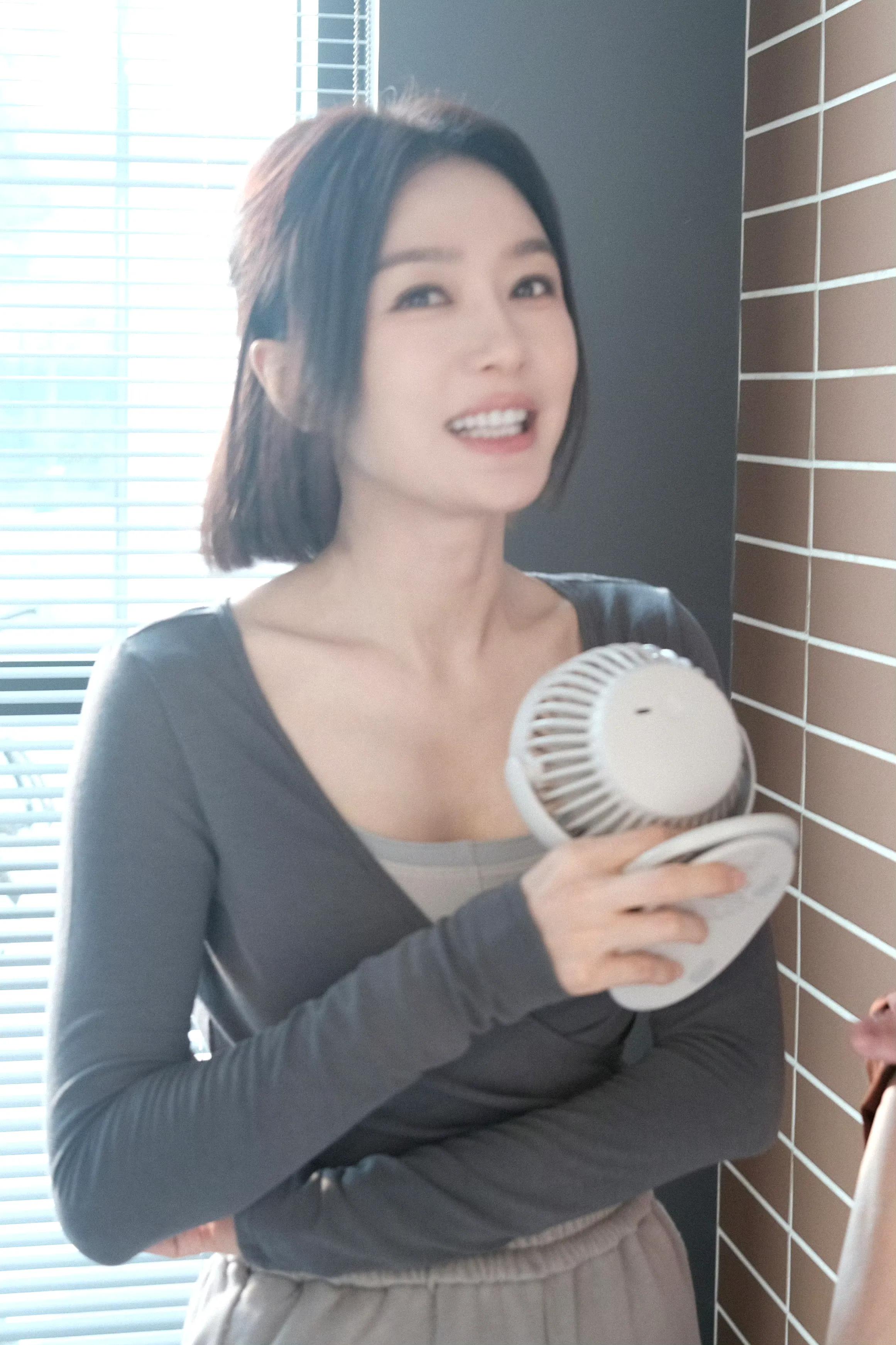 秦岚剧场写真美图