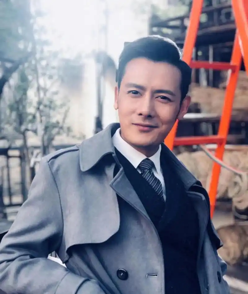 40岁徐海为曝退出娱乐圈原因:不想被包养,受不了剧组酒局文化