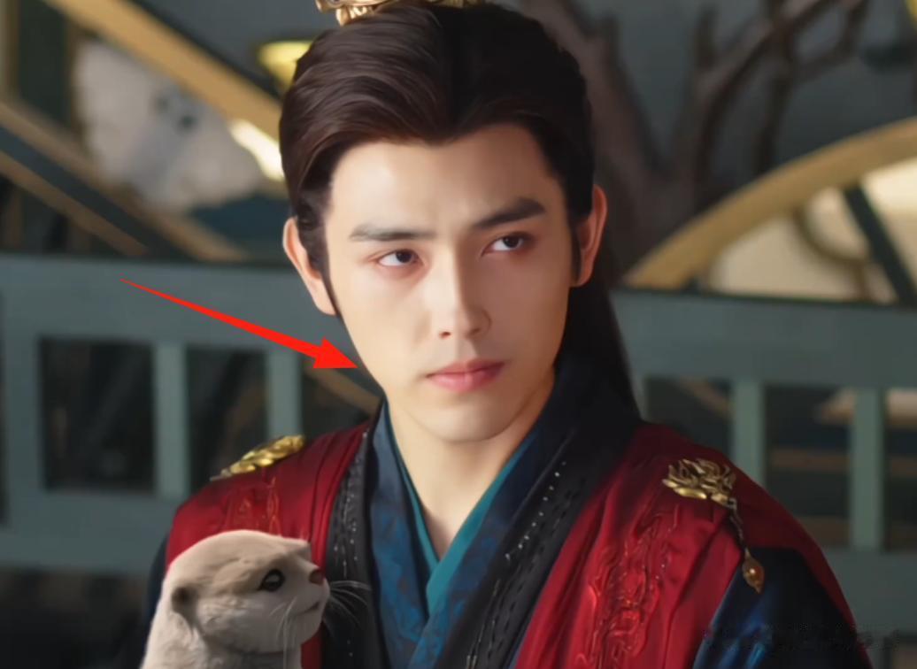 说话时瞪眼嘴歪、脸像骷髅，却硬要演古装剧女主，网友：真不害臊