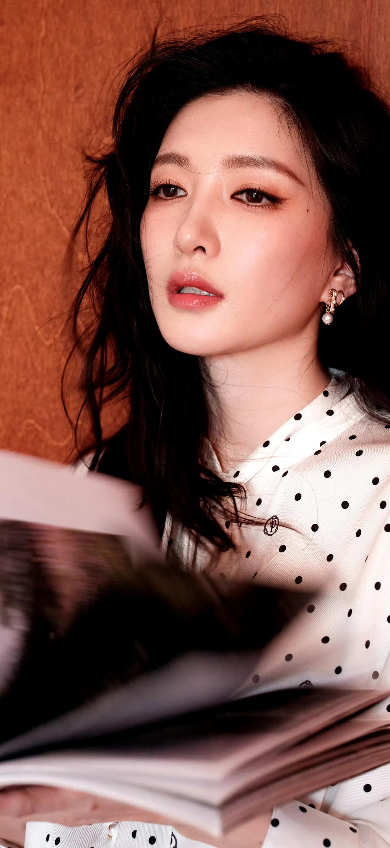 眼镜一带知性优雅的气质提升到天花板了,江疏影最新妆造大片写真