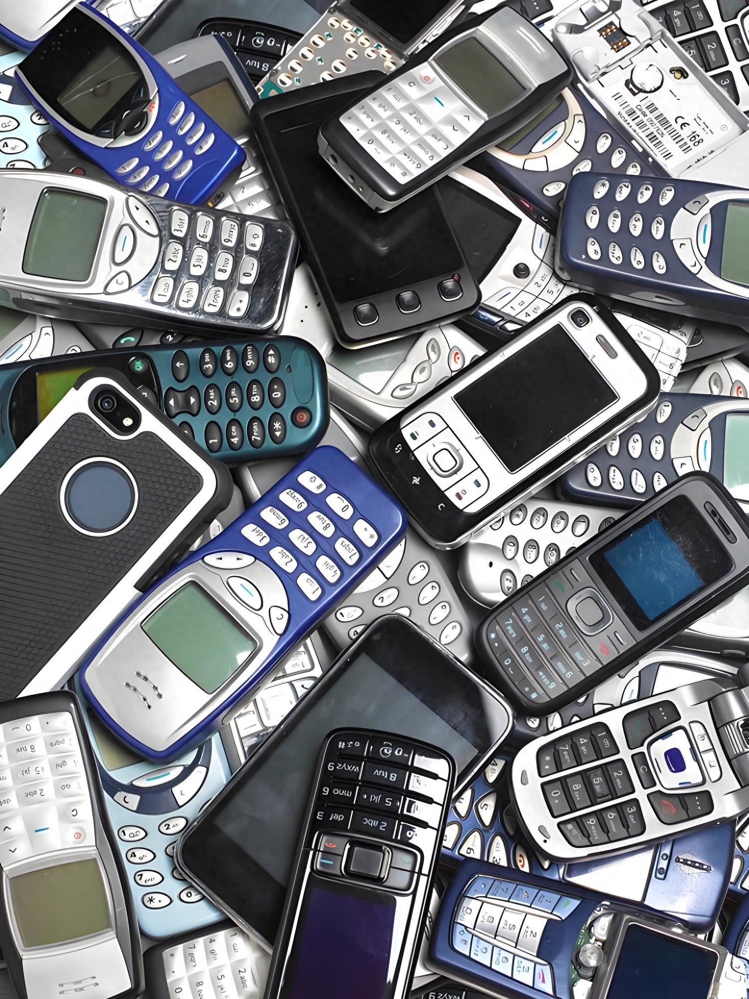 旧手机置换、回收存在风险，怎样做才更保险？