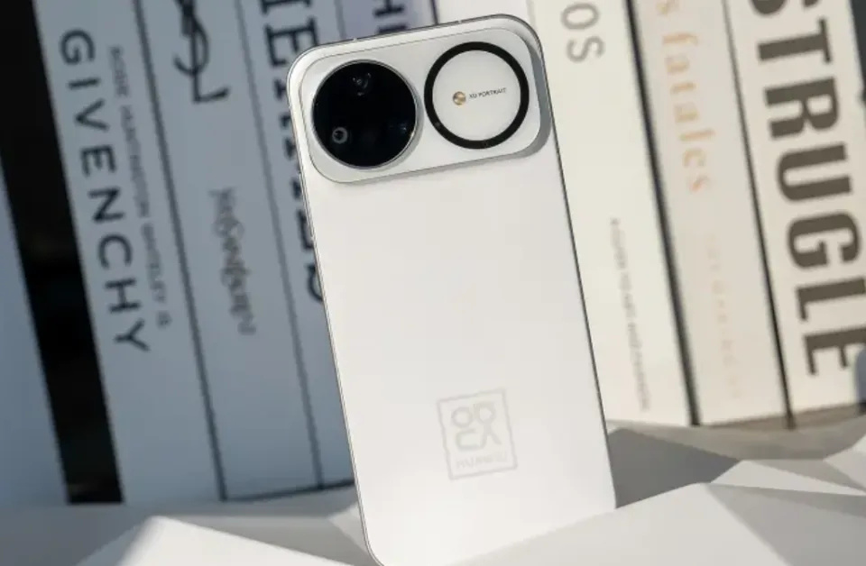 華為“開始反擊”，100倍變焦+IP69防水+鴻蒙OS6，新機售價創新低