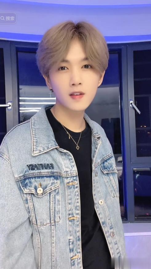 鹿哈官宣领证不到24小时，评论区一片骂声，恶心的一幕出现了