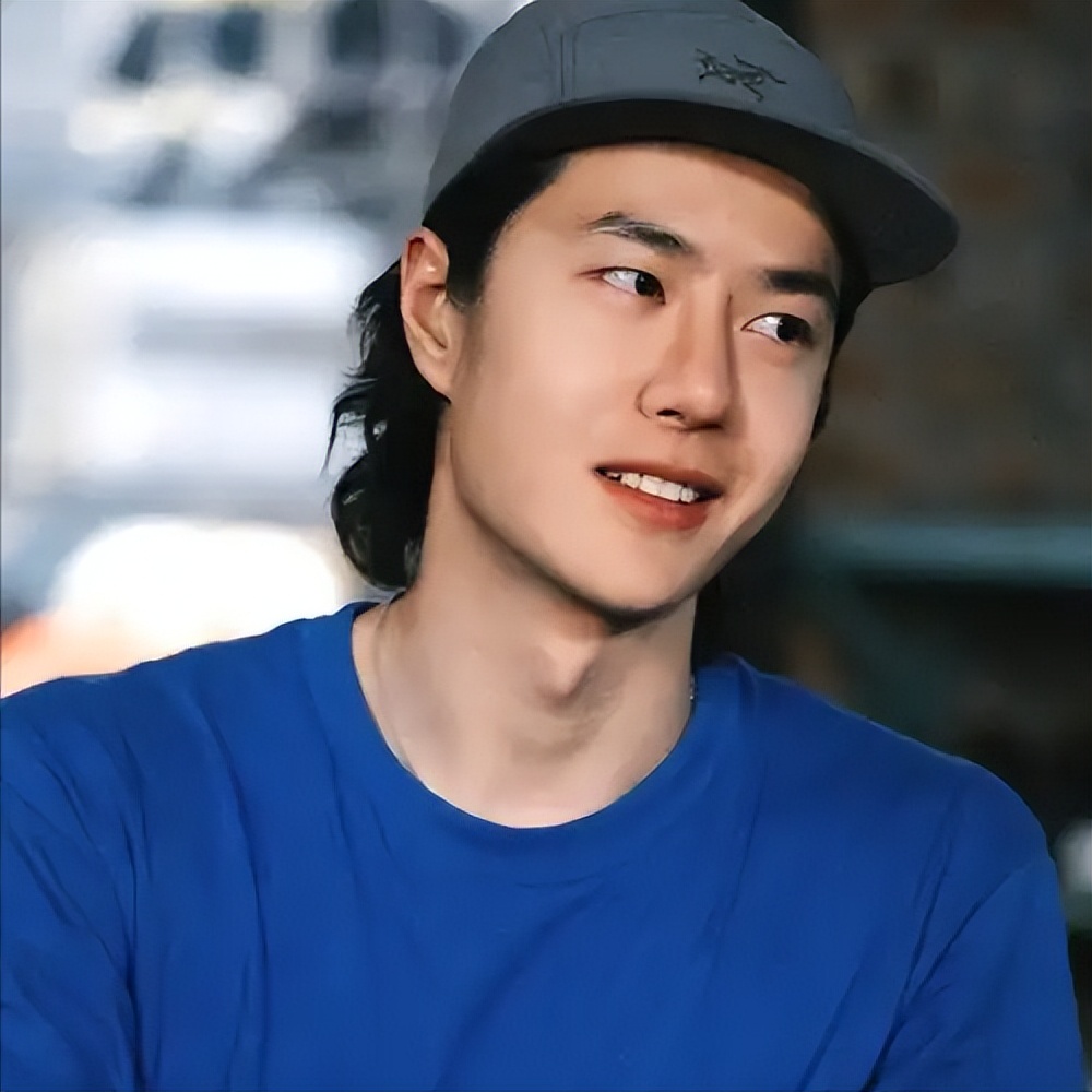 顶流隐婚生子风波仅2天，王一博自曝婚姻观，给年轻男星提了个醒