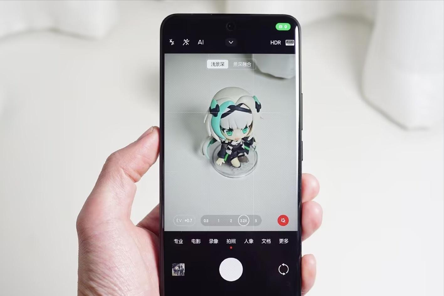 小米旗艦售價“大跳水”，1TB跌價2901元，2K微曲屏+一英寸主攝