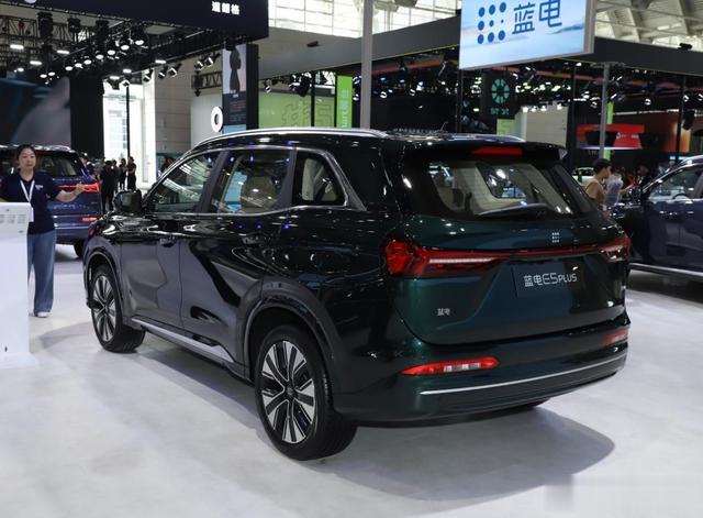 这才是良心“大7座”！连隔音都多层，续航1300KM，92油7.98万起