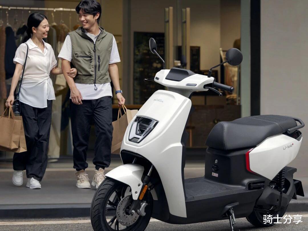 售价5399元，五羊本田发布全新电摩！