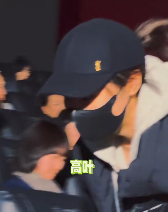 日掛中天首映礼,陈建斌和蒋勤勤宛如两代人,李纯胖的不敢认