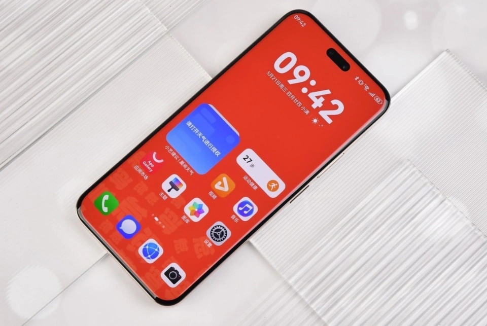 華為“不講武德”，從4499元跌至2599元，512GB+衛星通話+100W