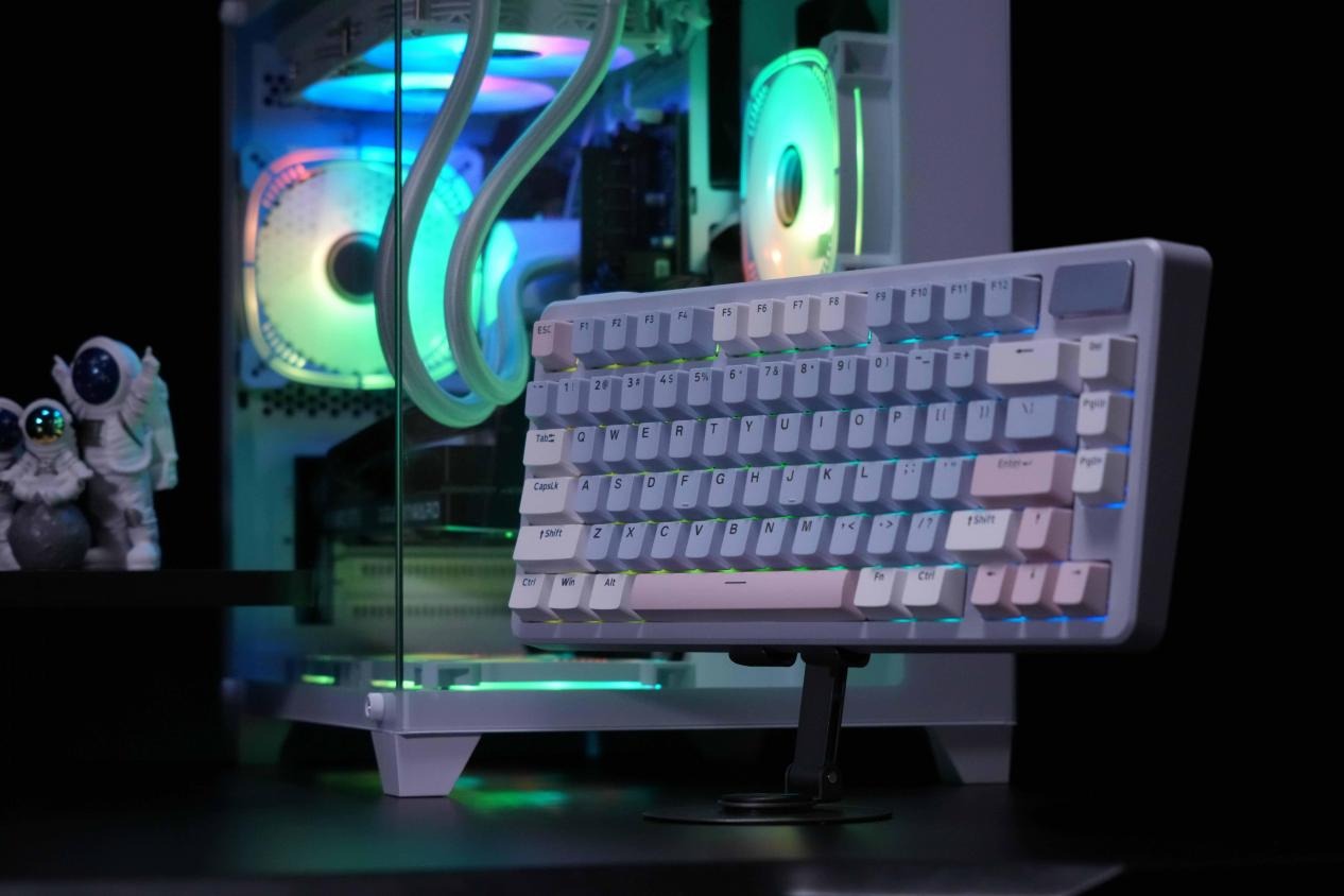 雷柏V700DIY-75評測：為桌面C位而生，顏值與實力兼備的客制化利器