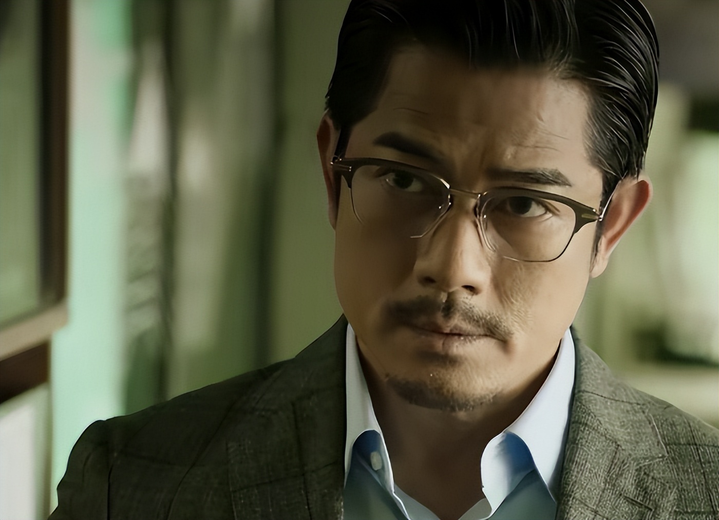 《内幕》被肖战打懵了,上映3天票房仅820万,片方亏个底朝天