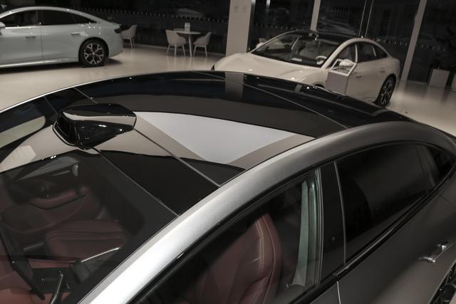 全系OTA+出新车标，即将“独立”的智界会好起来吗？