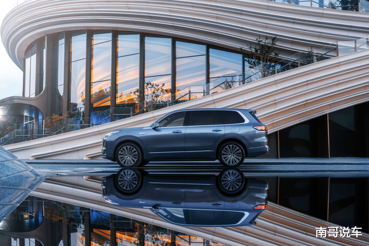 预售价19.38万起,吉利银河M9树立旗舰SUV价值新标杆