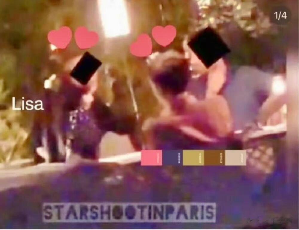 Lisa在公共场合向三公子撒娇，三公子则宠溺地摸她的头，粉丝破防