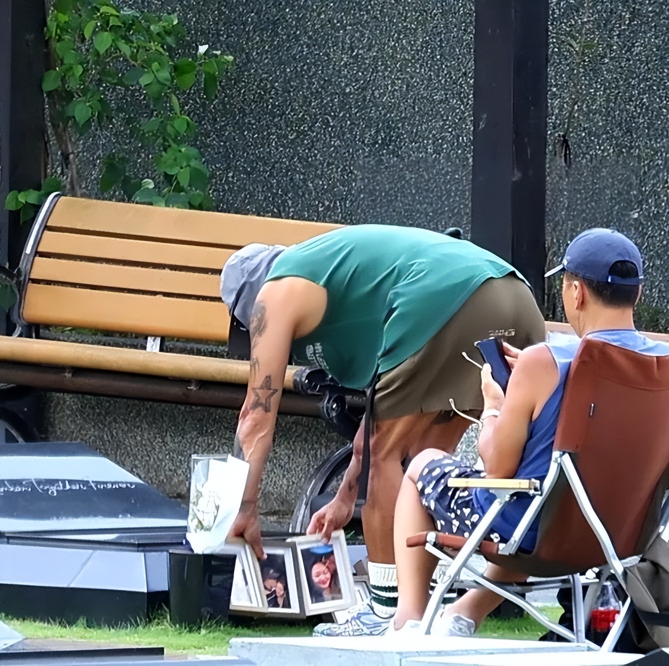 具俊晔首开口谈大S，心情沉痛经常梦到亡妻，俩友人陪着他守墓