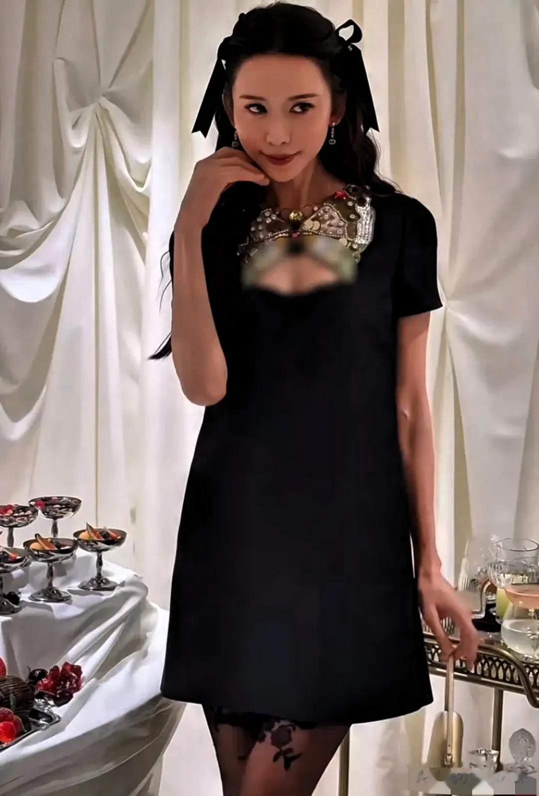 51岁林志玲在上海亮相，无名指上戴着婚戒，增肥后脸上有肉很年轻