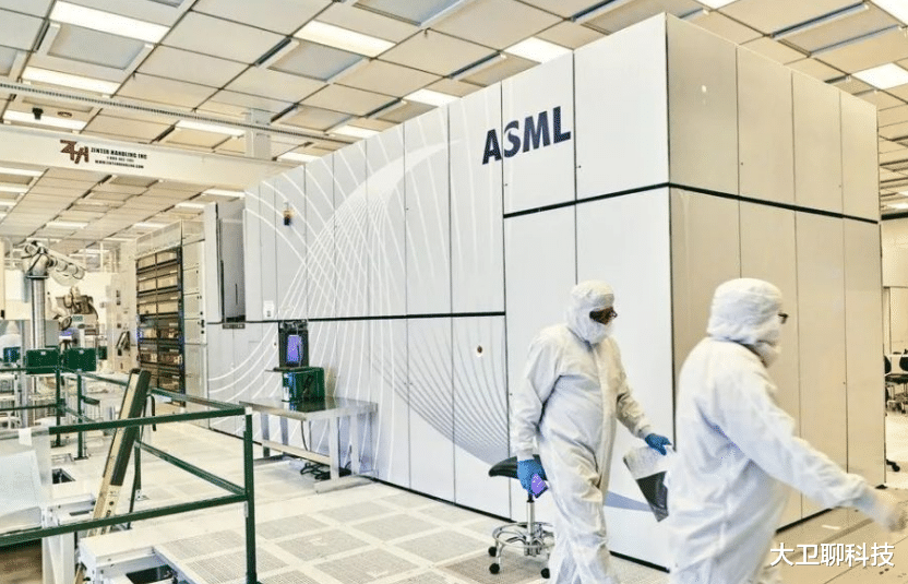 华为自研麒麟芯引发不满？ASML总裁怒批：这是在损害全球利益