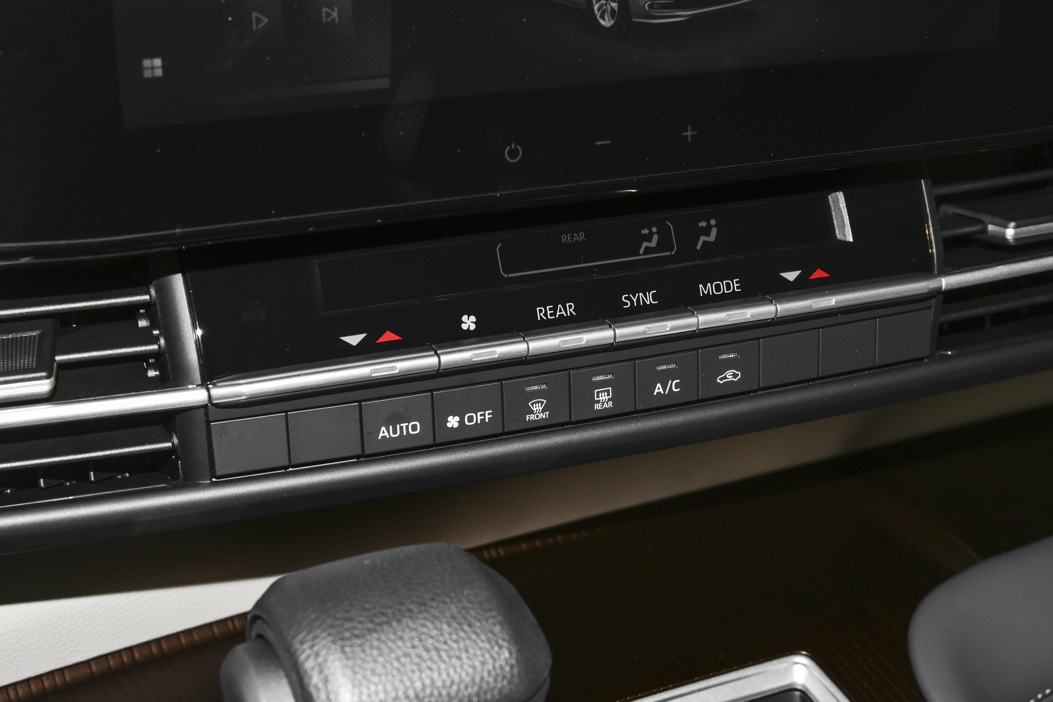 2024款丰田赛那选购指南:10款车型怎么挑?奶爸选车不踩坑