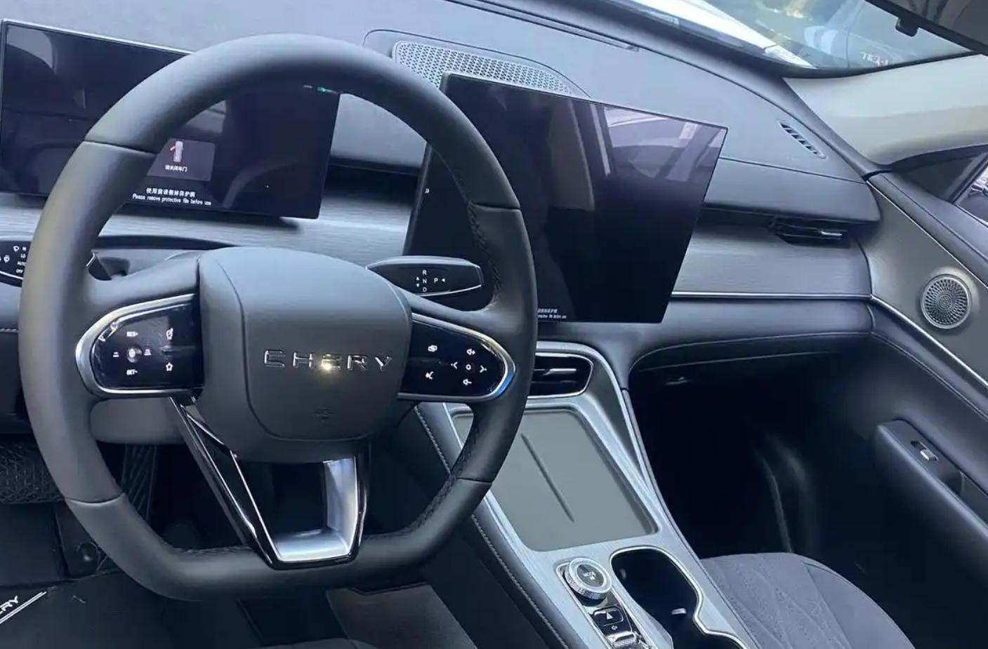 奇瑞宣布，瑞虎8 PLUS降价，目前9.99万起售，能否增加销量？