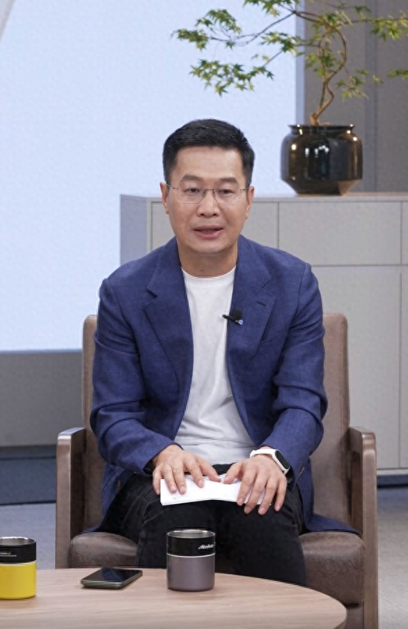 盧偉冰回應小米金沙江充電寶缺貨：團隊沒想到能賣這么好
