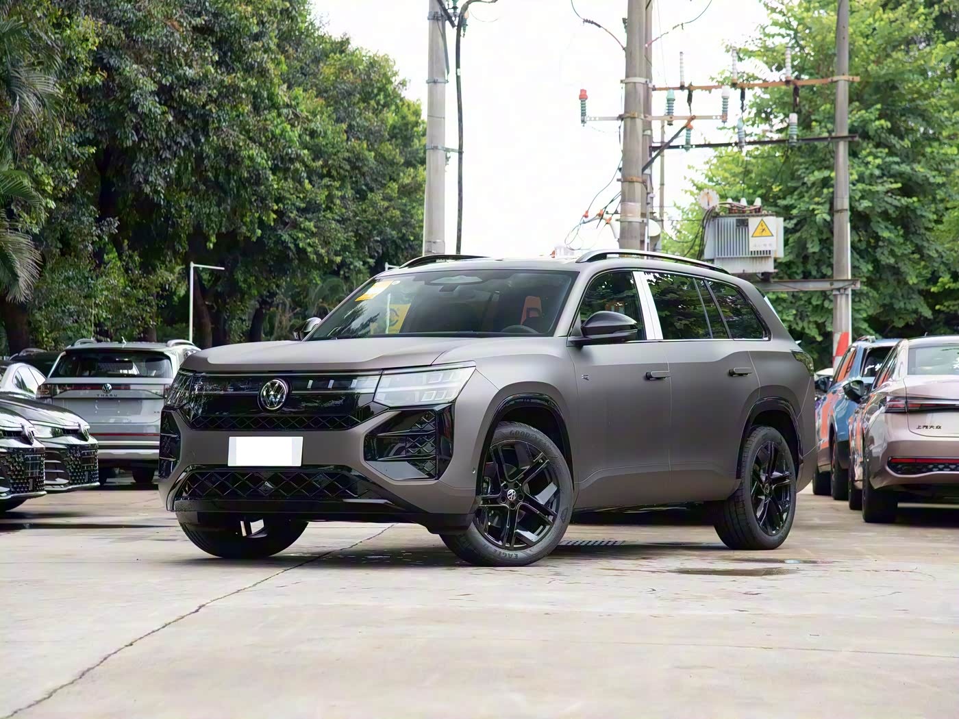 2026款途昂Pro一口价25.99万起!哑光车漆更动感,搭载五代EA888