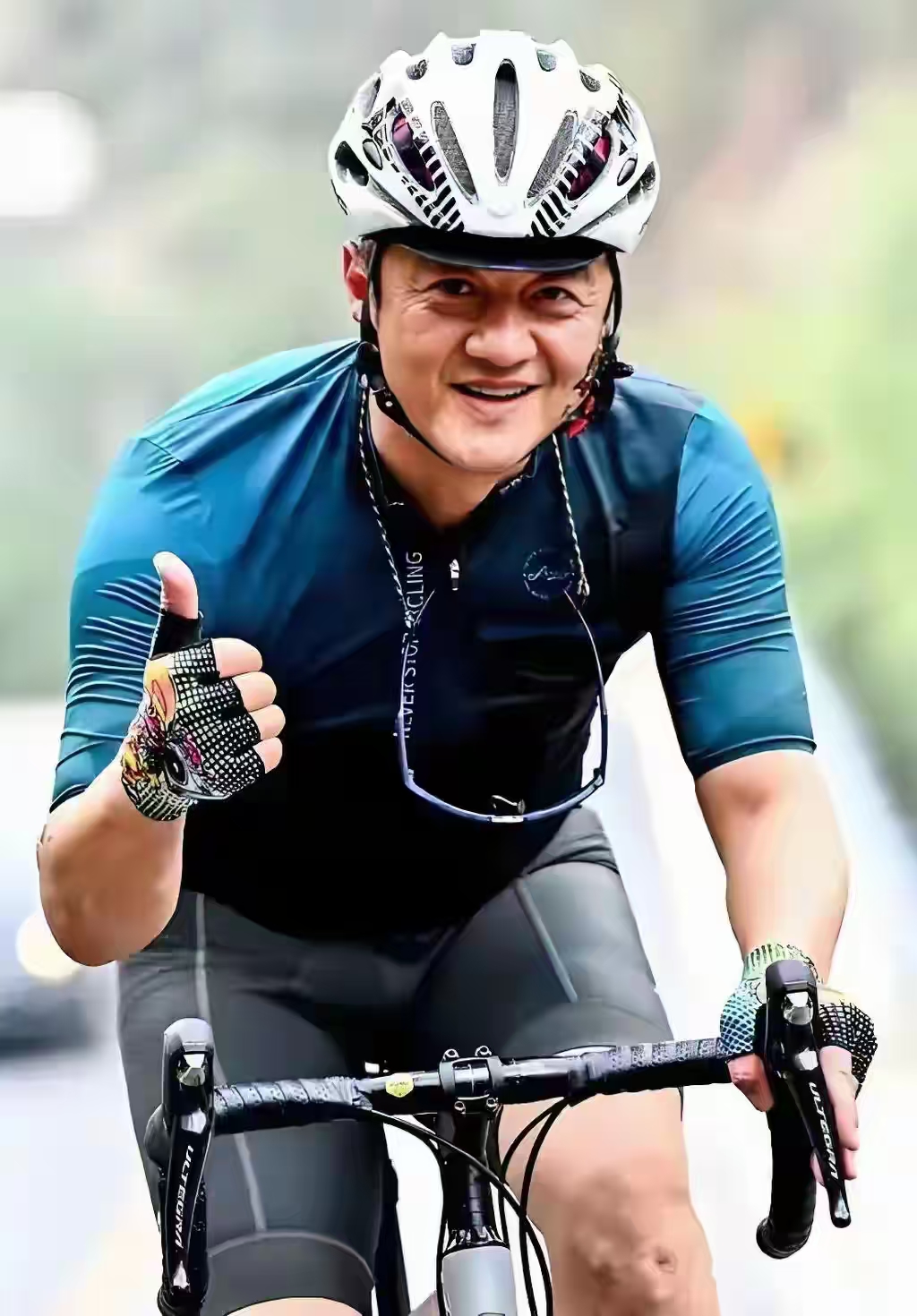 李亚鹏二婚三年就散了？实情根本不是负债！