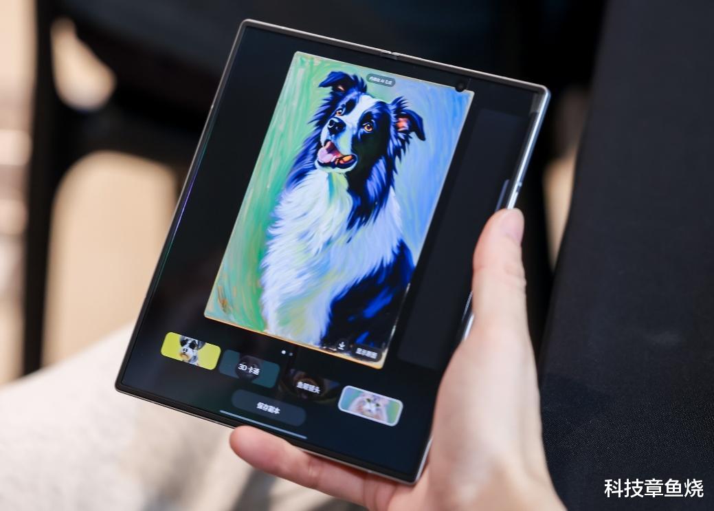 智变未来 三星Galaxy Z系列深度赋能场景,展示移动AI新高度