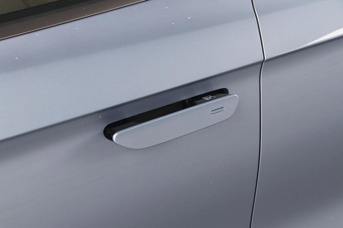 “隐藏式车门把手”或被禁,过渡期一年?