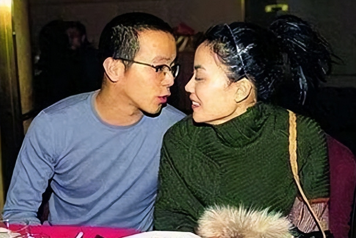 谢霆锋再传喜讯，王菲没想到复合后，会成前夫“望尘莫及”的存在