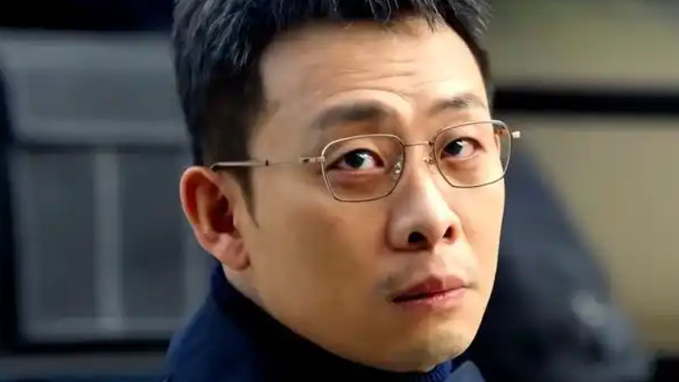 评分破9.1，20分钟直接下线4人，2025年刑侦剧的天花板来了