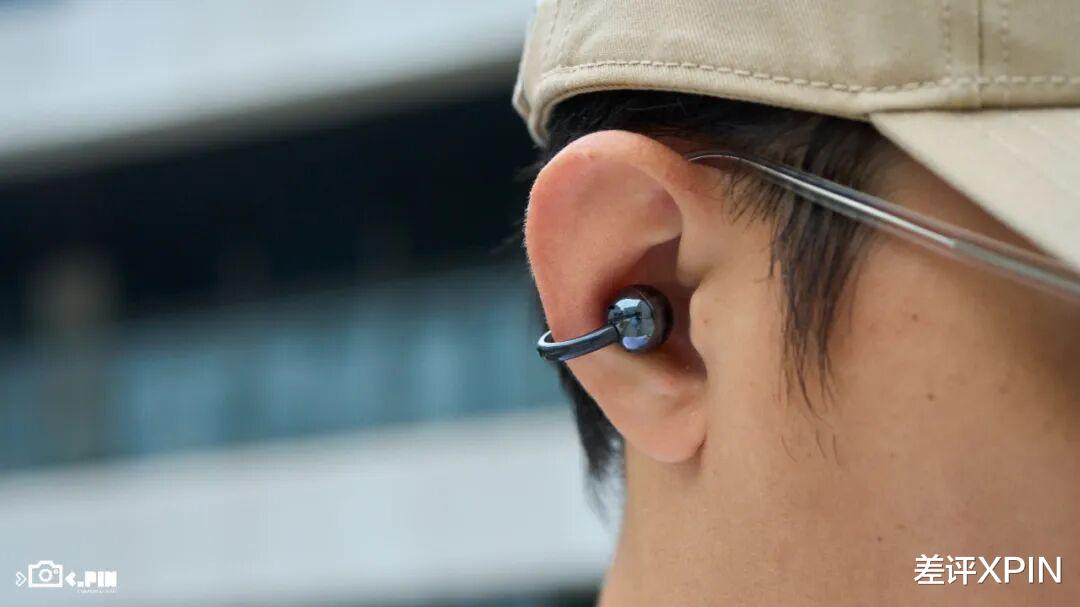 連降噪都沒有的耳機，華為憑啥敢賣到一千多塊？