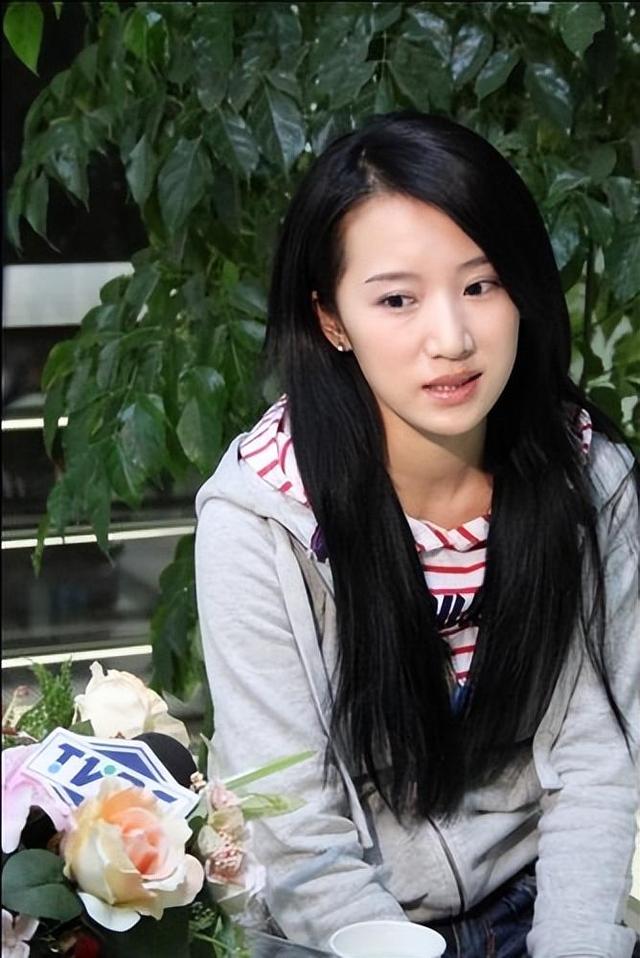 嫁大14岁富商，38岁冒险生3胎，如今定居美国，阔太生活惹人羡慕