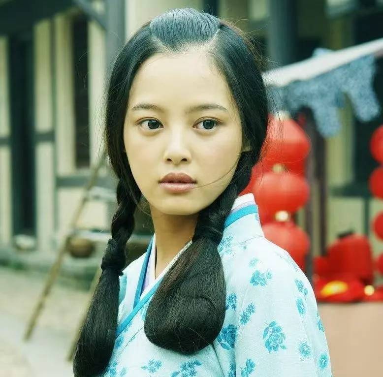 分手不到1年,荣获影后的辛芷蕾,成了翟天临“高攀不起”的存在