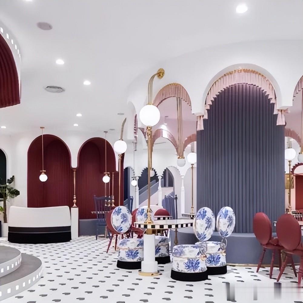 别再心疼董璇了，投资分账 8000 万 + 房产近亿，她早是资本赢家