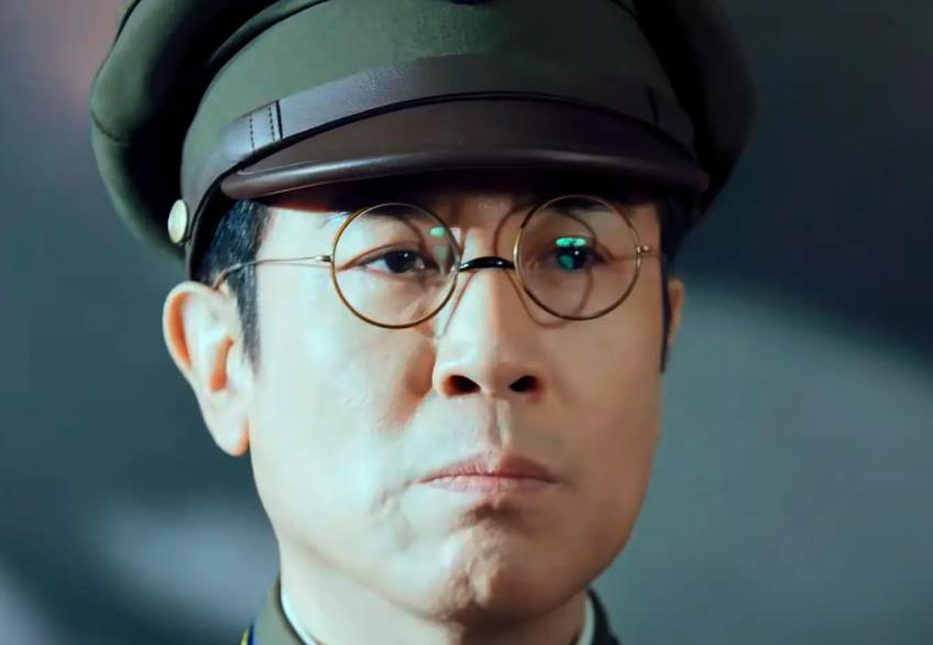 张艺谋没说错!不到24小时,官媒2次点名于和伟,内娱的风向变了