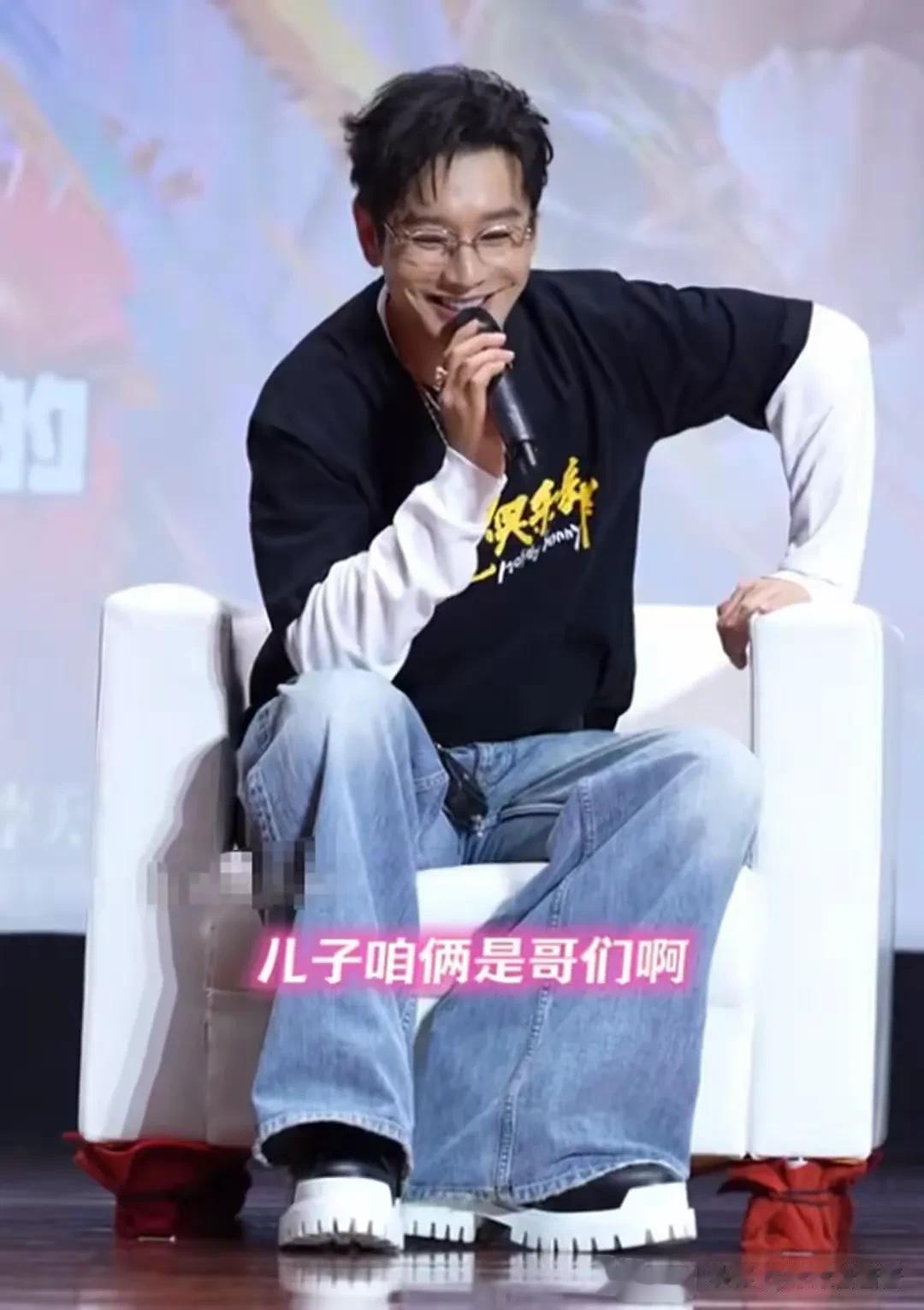 黄晓明担心的事发生了!前妻Angelababy大方得体,叶珂却没有露面