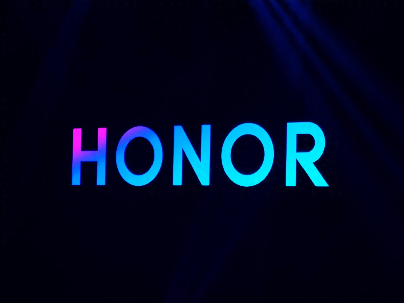 短板得到補齊？榮耀Magic 8 Pro堆料拉滿，就看影像能否調教到位了