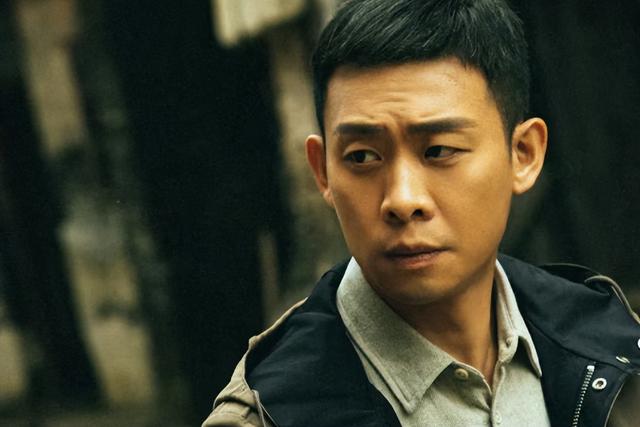 《士兵突击》20周年团聚,宝强稳站C位,张译陈思诚李晨却都缺席