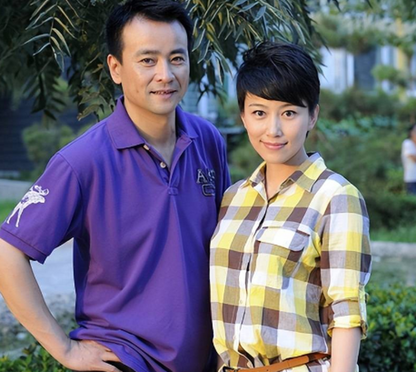 出道36年不温不火,娶小23岁郝蕾,助妻子战胜遗传病,48岁才当爹