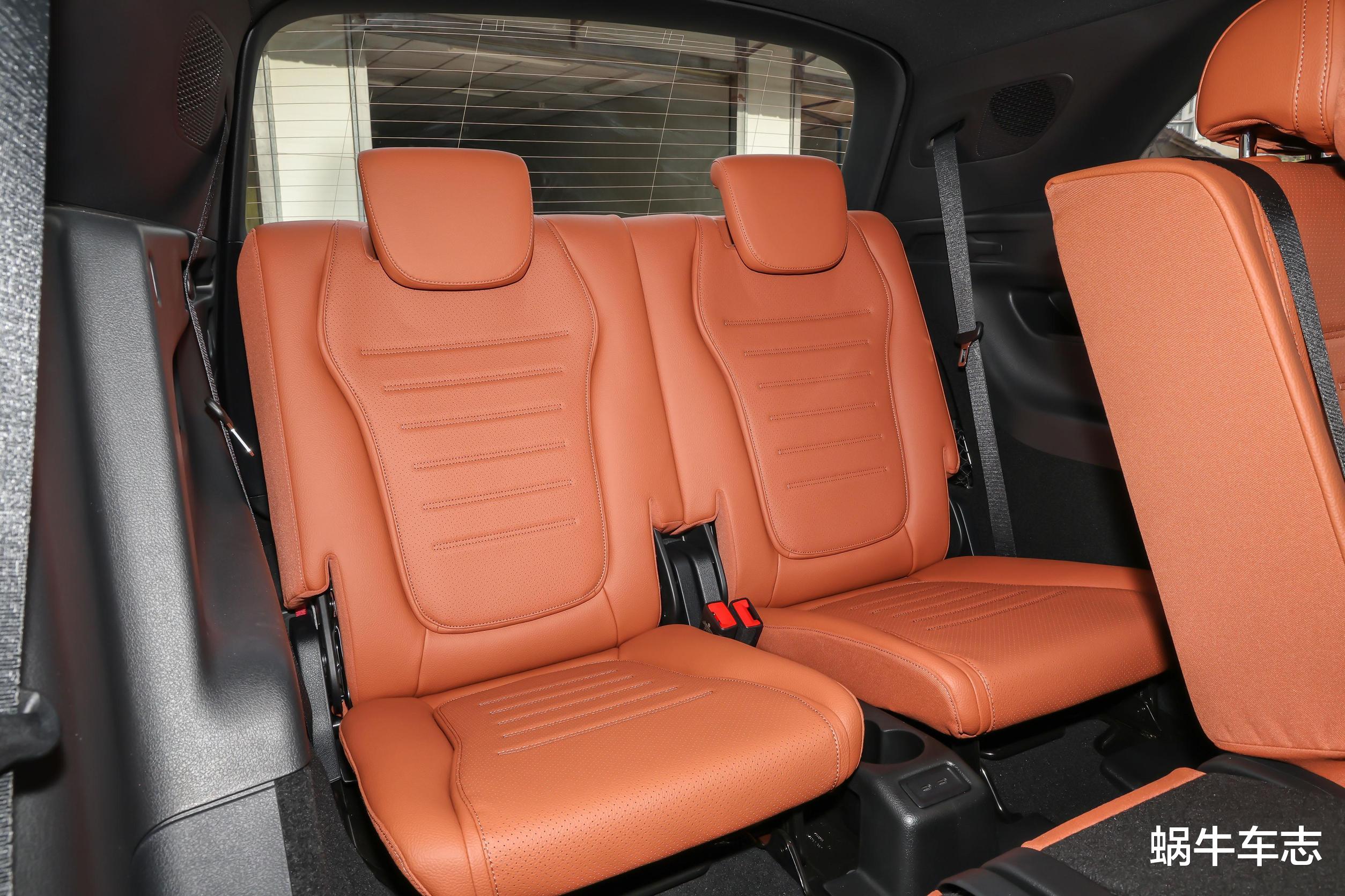 国产奔驰GLC EV明年上市，推6座版！现款GLC跌至32万 抄底or等纯电