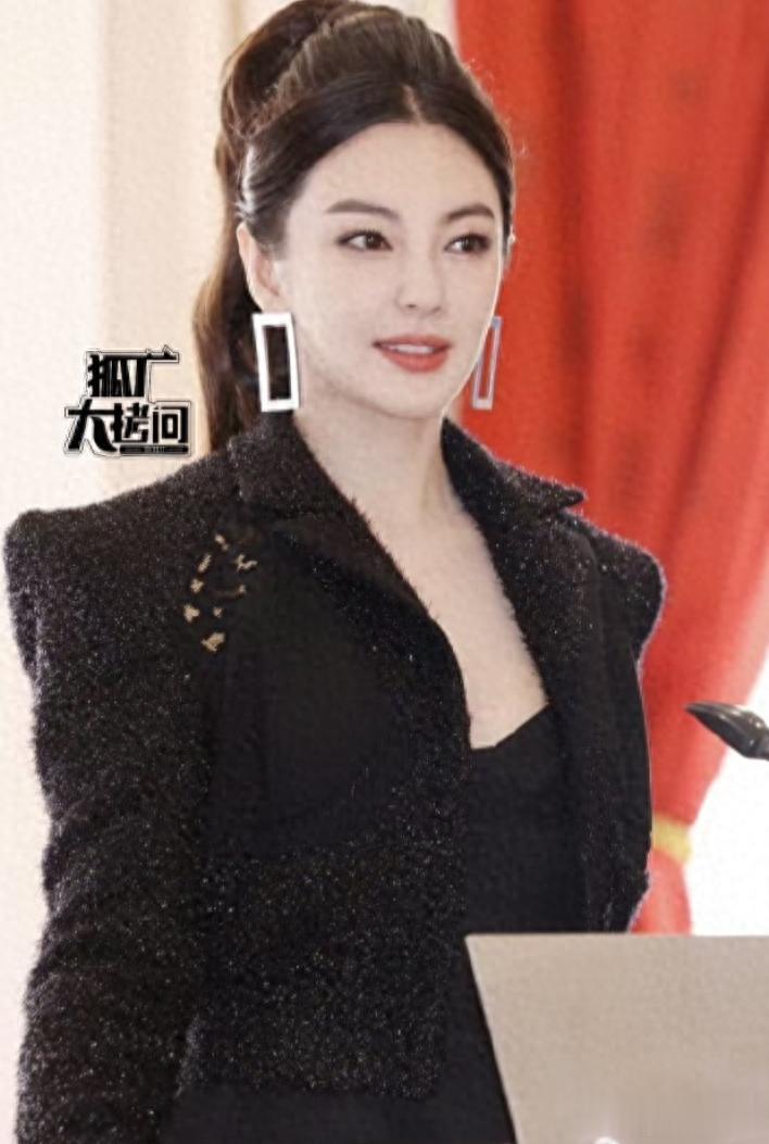 深邃迷人的张雨绮