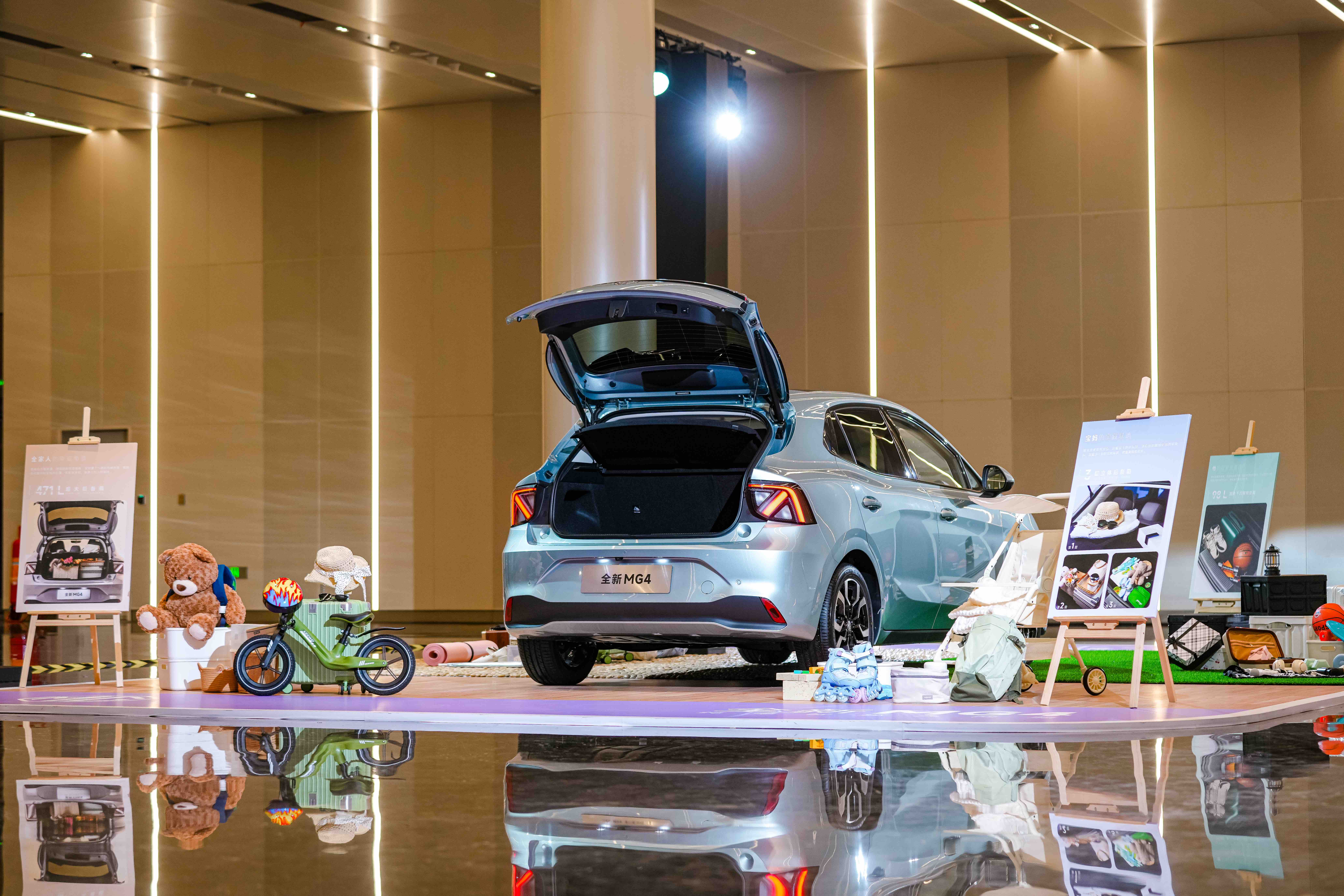 海豚、星愿最强劲敌?7.38万元起 两厢纯电破局者?