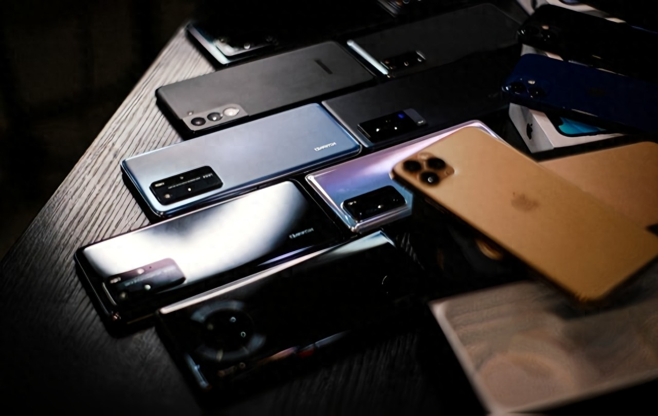 手機換代比換襪子還快？我們究竟在追什么？