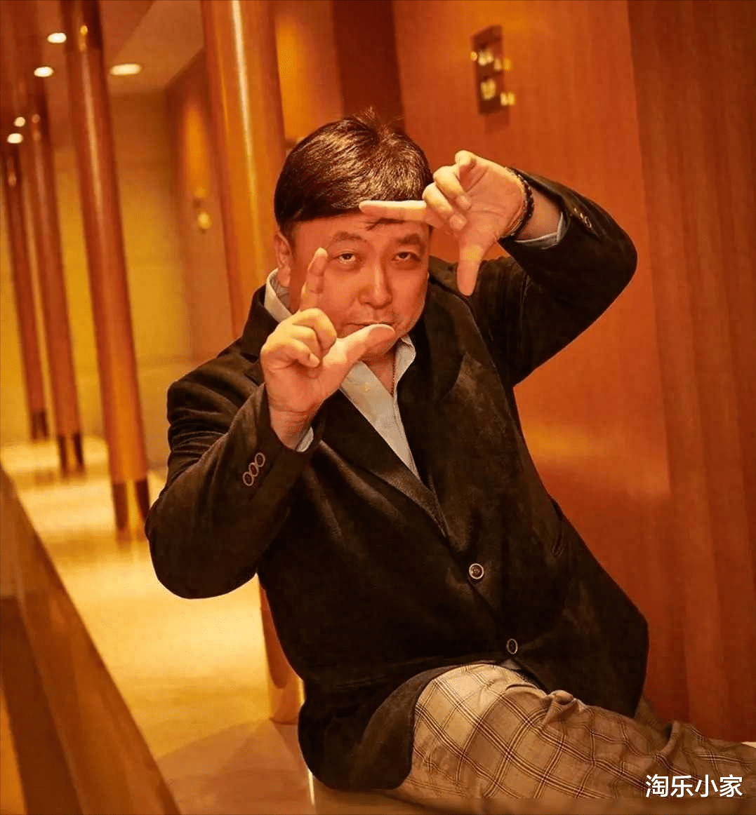 王晶爆猛料!蔡少芬赌命北上拍《甄嬛》,TVB穷到喝风真相惊人!