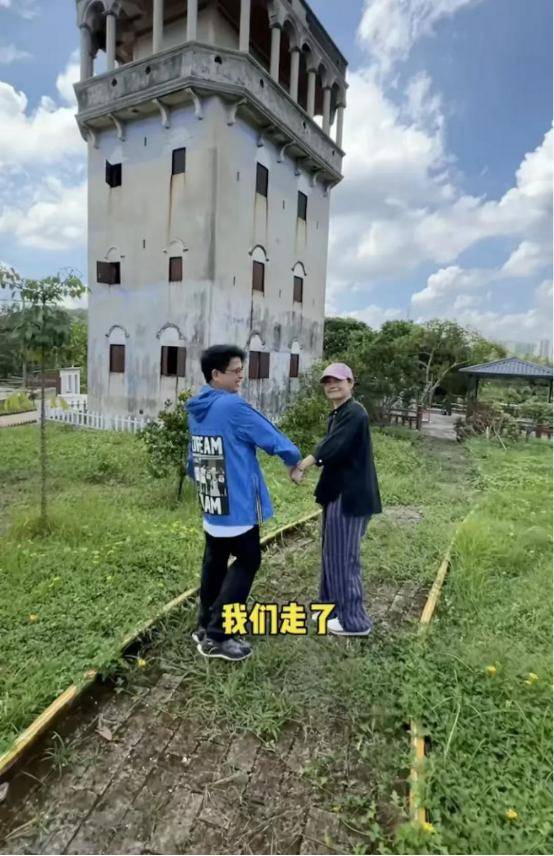 香港知名男星为患罕见病的儿子奋斗！