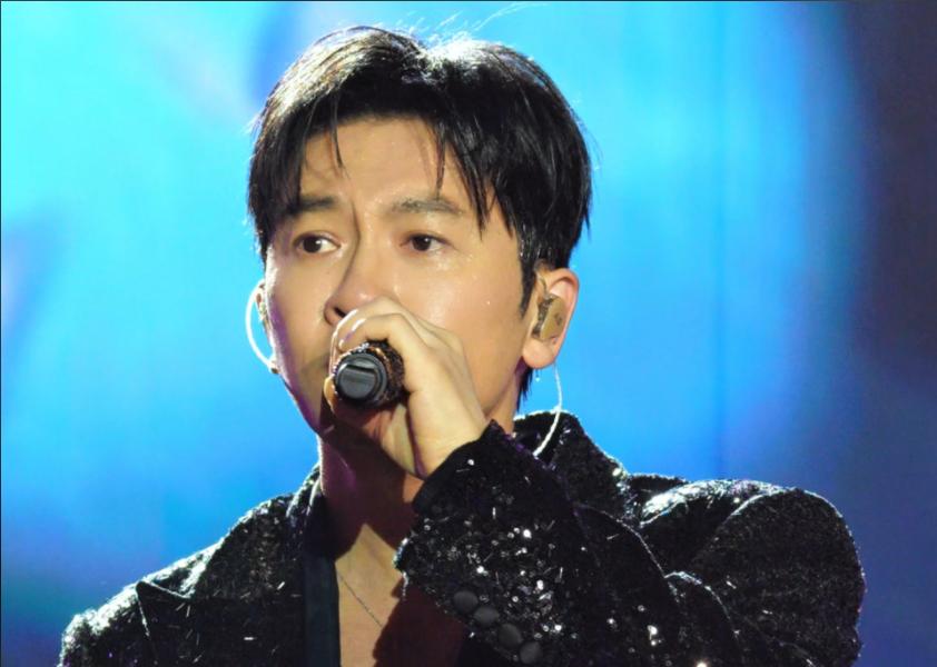 再有名也没用!52岁苏有朋翻车,嫌粉丝穷别去他歌会,人设崩塌