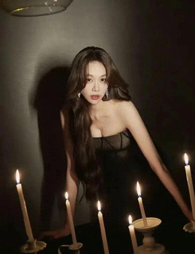 姜妍事业爱情双丰收，上得厅堂下得厨房，美得不可方物