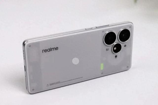 預算 2000 別亂買！這臺手機讓我退掉了三倍價的旗艦機