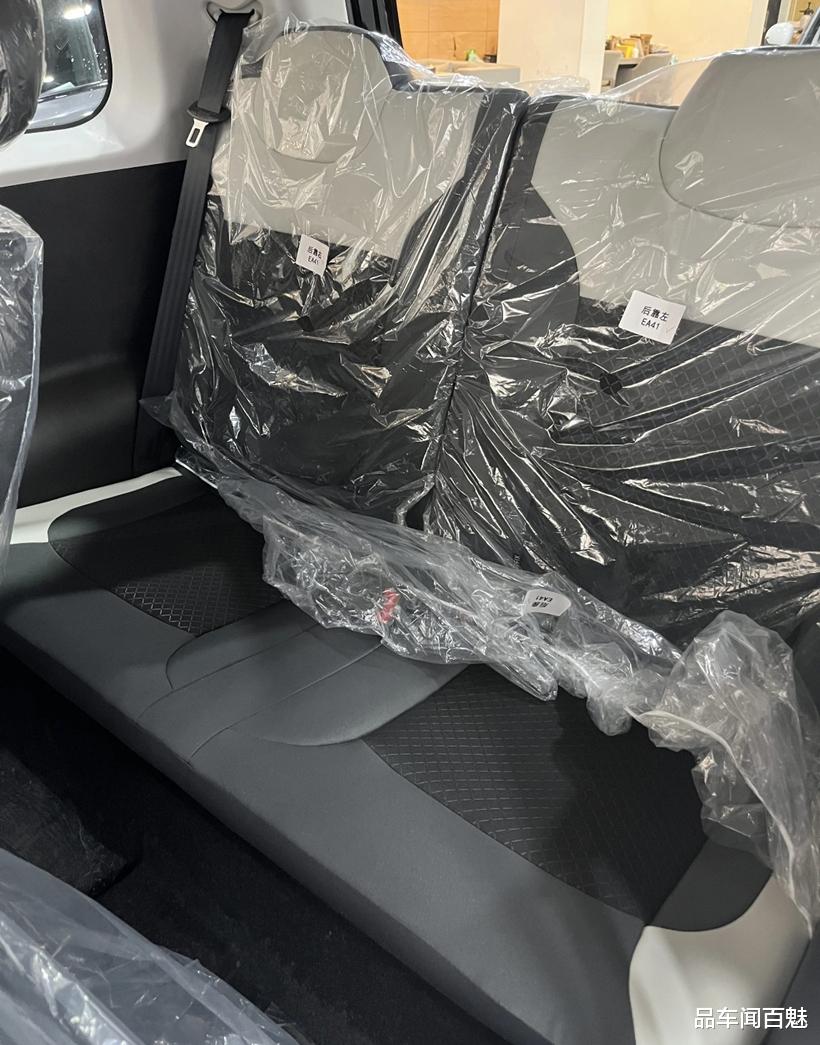 长安Lumin萌宝版到店，自带熊猫拉花，续航301km，限量销售999台